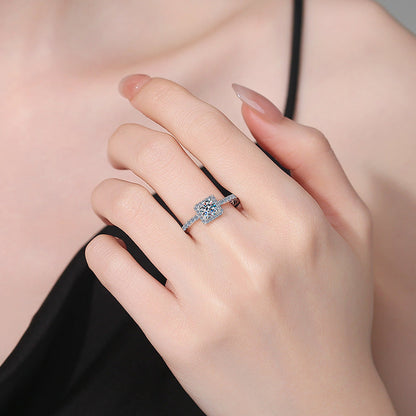 [Loran]DAINTY SUGAR-CUBE MOISSANITE RING