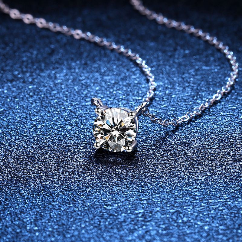 [Loran]CLASSIC FOUR-PRONG SOLITAIRE MOISSANITE NECKLACE