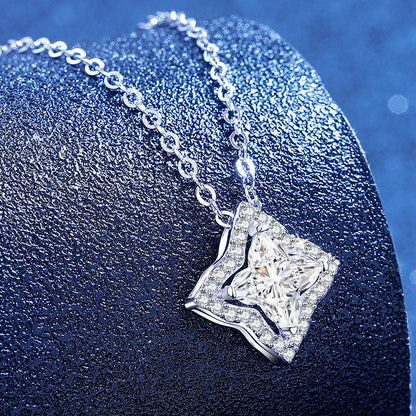 [Loran]STAR-CLOVER MOISSANITE NECKLACE