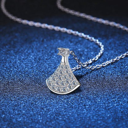 [Loran]ELEGANT FAN-SHAPED MOISSANITE PENDANT NECKLACE