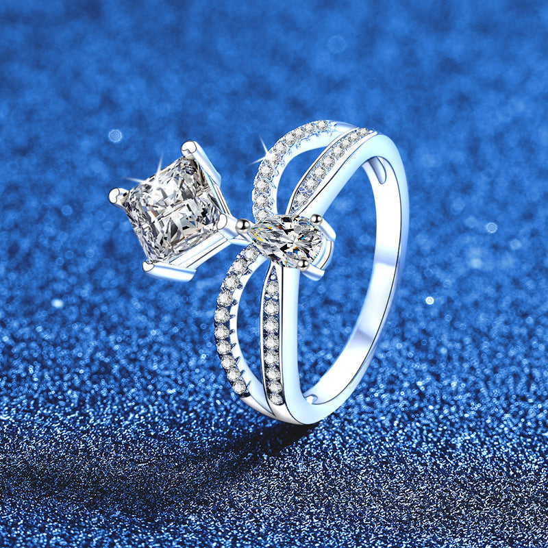 [Loran]ELEGANT DOUBLE-TWISTED MOISSANITE RING