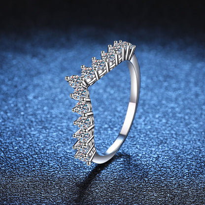 [Loran]ELEGANT V-SHAPED CHEVRON MOISSANITE RING