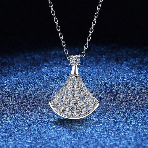 [Loran]ELEGANT FAN-SHAPED MOISSANITE PENDANT NECKLACE
