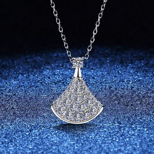 [Loran]ELEGANT FAN-SHAPED MOISSANITE PENDANT NECKLACE