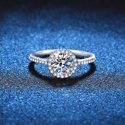 [Loran]RADIANT ROUND HALO MOISSANITE ENGAGEMENT RING
