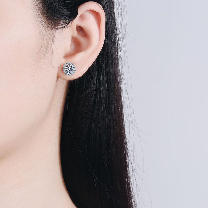 [Loran]CLASSIC 4-PRONG ROUND MOISSANITE STUD EARRINGS