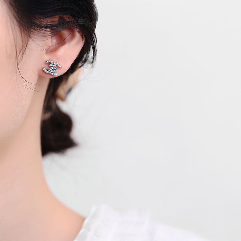 [Loran]CHIC INTERLOCKING DOUBLE-C MOISSANITE STUD EARRINGS