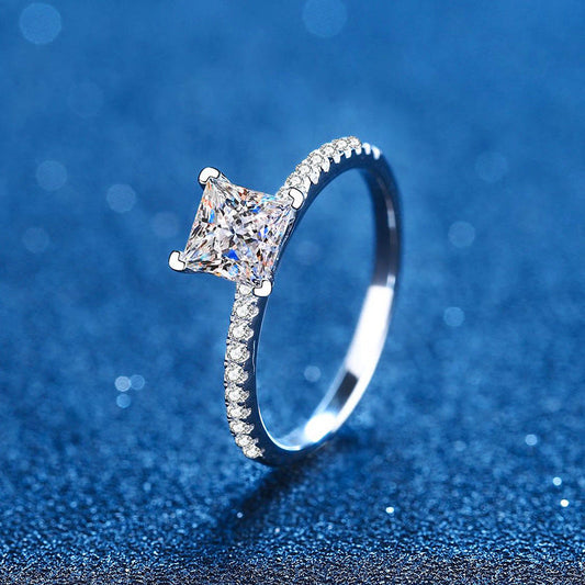 [Loran]ELEGANT PRINCESS CUT MOISSANITE ENGAGEMENT RING