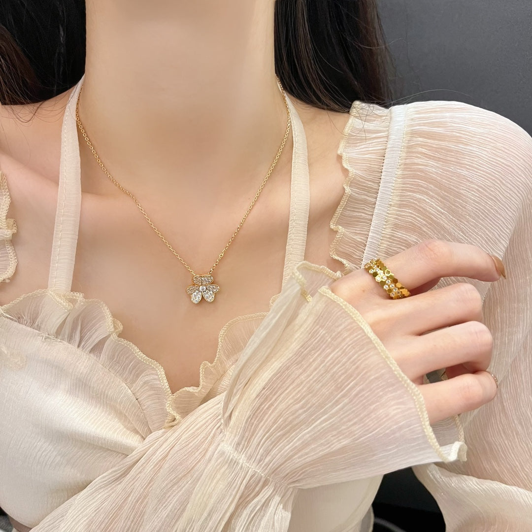 [Loran]PAVÉ DIAMOND FLOWER CHARM NECKLACE