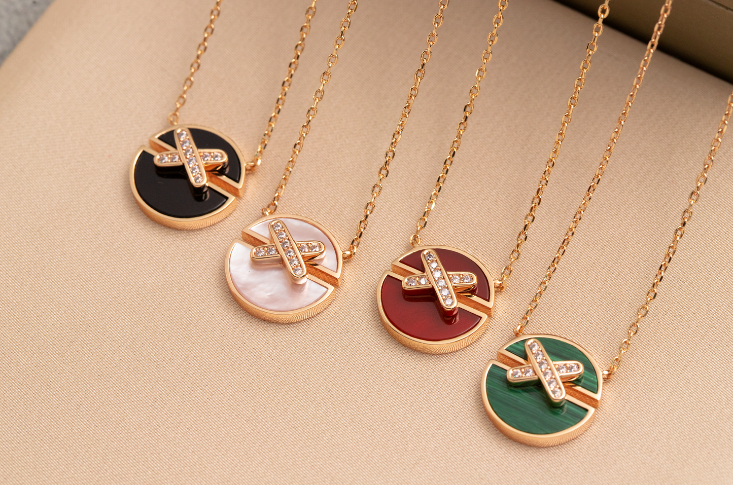 [Loran]JEUX DE ROSE GOLD DIAMOND NECKLACE