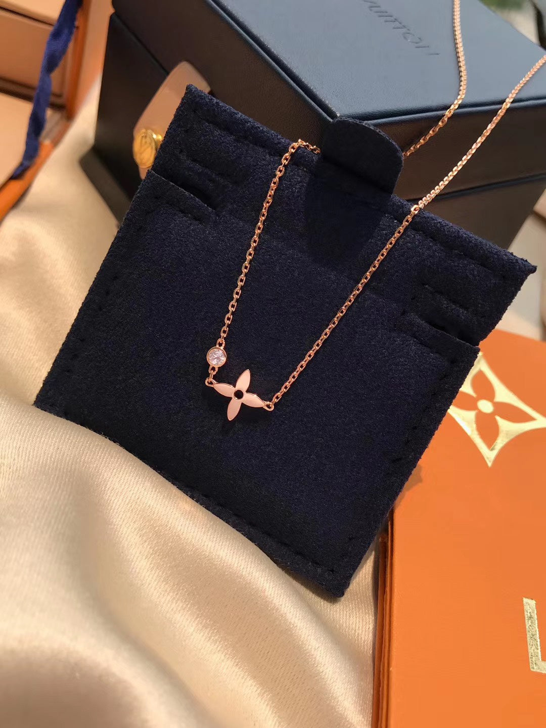 [Loran]BLOSSOM PENDANT ROSE GOLD AND DIAMOND