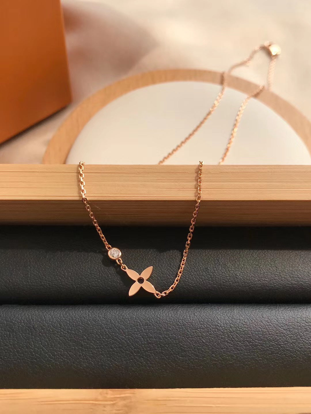 [Loran]BLOSSOM PENDANT ROSE GOLD AND DIAMOND