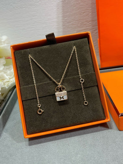 [Loran]H CIRCE MOISSANITE PENDANT NECKLACE GOLD