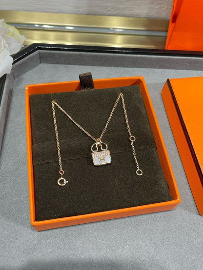 [Loran]H CIRCE MOISSANITE PENDANT NECKLACE GOLD