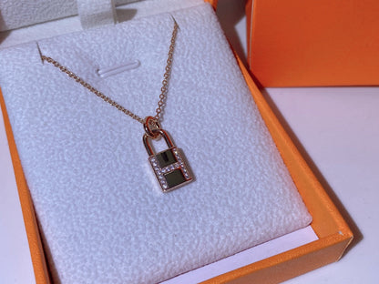 [Loran]HM ADVANCED NICHE LOCK HEAD NECKLACE DIAMONDS