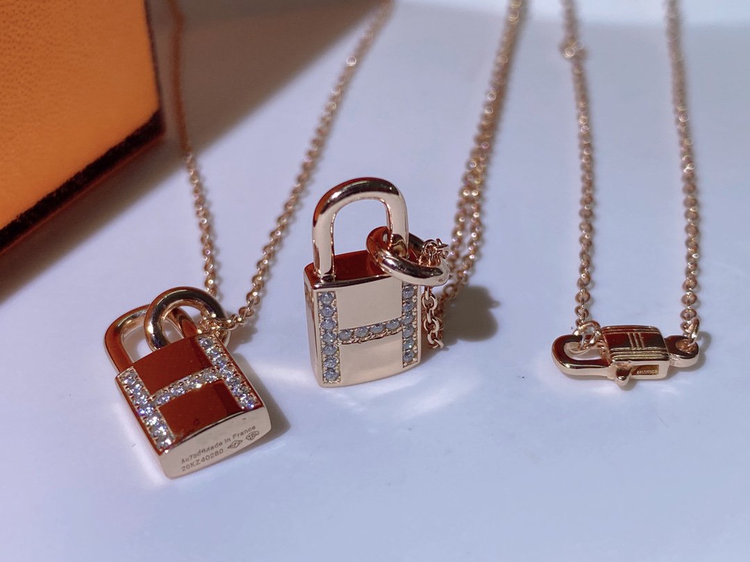 [Loran]HM ADVANCED NICHE LOCK HEAD NECKLACE DIAMONDS