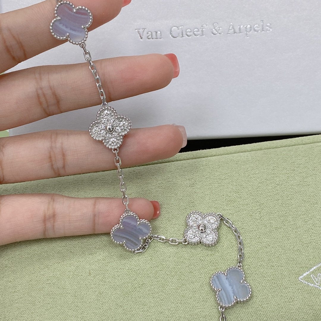 [Loran]LUCKY CLOVER 5-MOTIF BRACELET - PURPLE CHALCEDONY COLLECTION