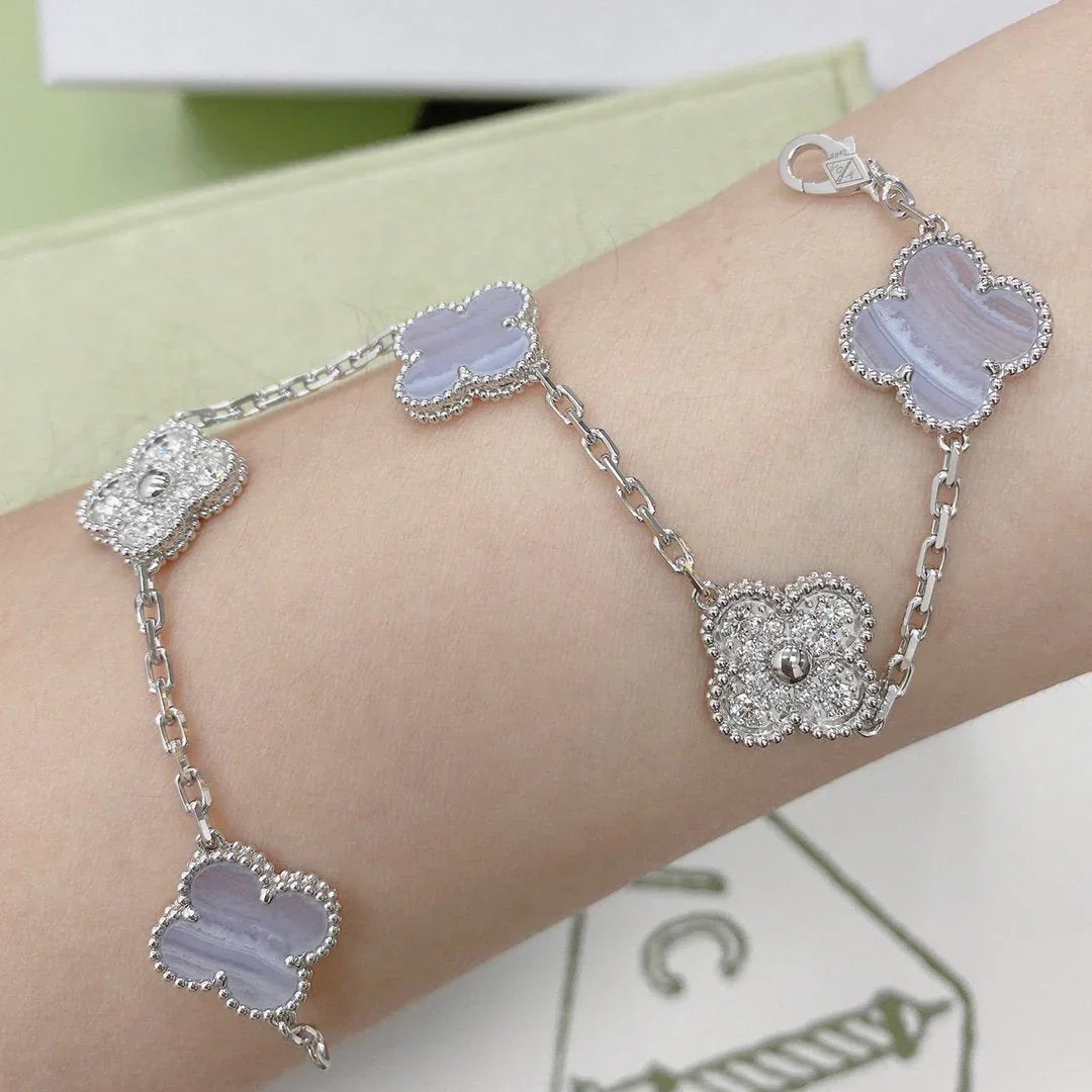 [Loran]LUCKY CLOVER 5-MOTIF BRACELET - PURPLE CHALCEDONY COLLECTION