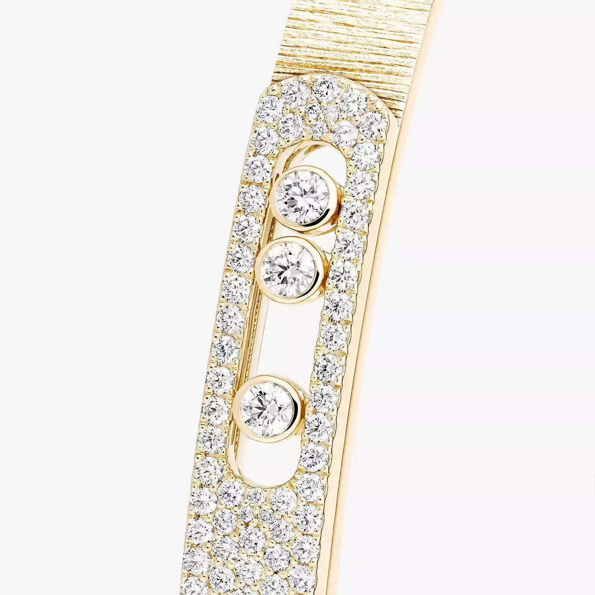 [Loran]MOVE NOA CISELÉ HALF-PAVÉ DIAMOND BANGLE BRACELET