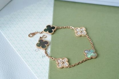 [Loran]LUCKY CLOVER 5-MOTIF BRACELET - GREY MOTHER-OF-PEARL COLLECTION