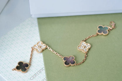 [Loran]LUCKY CLOVER 5-MOTIF BRACELET - GREY MOTHER-OF-PEARL COLLECTION