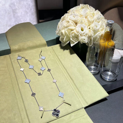 [Loran]DETACHABLE 15-MOTIF CLOVER STATEMENT SET - PURPLE CHALCEDONY & LASER