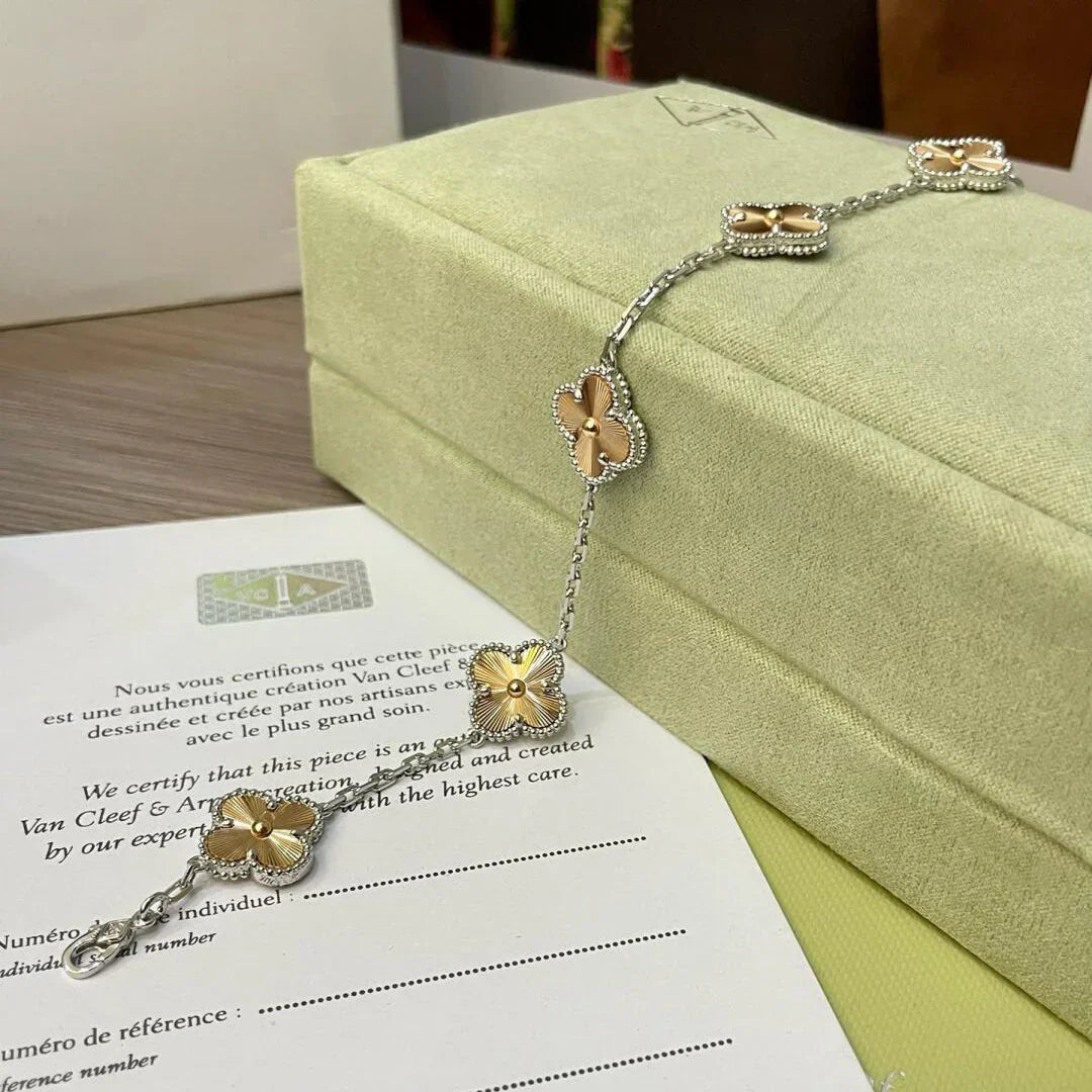[Loran]LUCKY CLOVER 5-MOTIF BRACELET - LASER COLLECTION