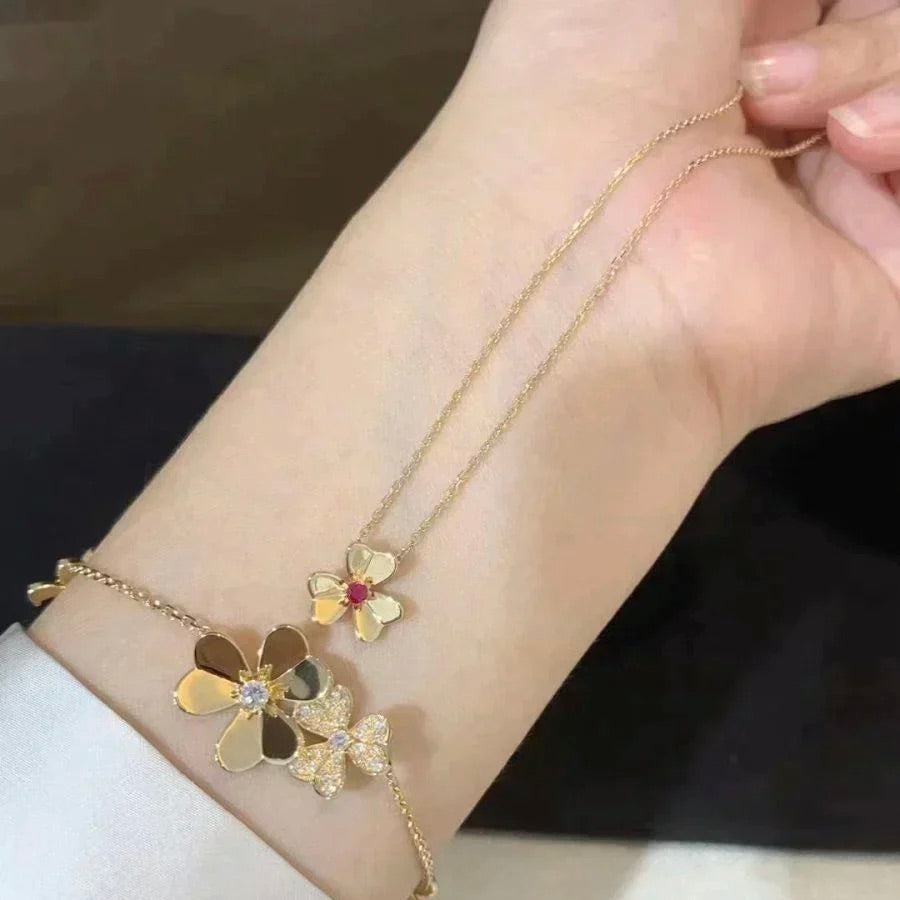 [Loran]FRIVOLE FLORAL CHARM NECKLACE