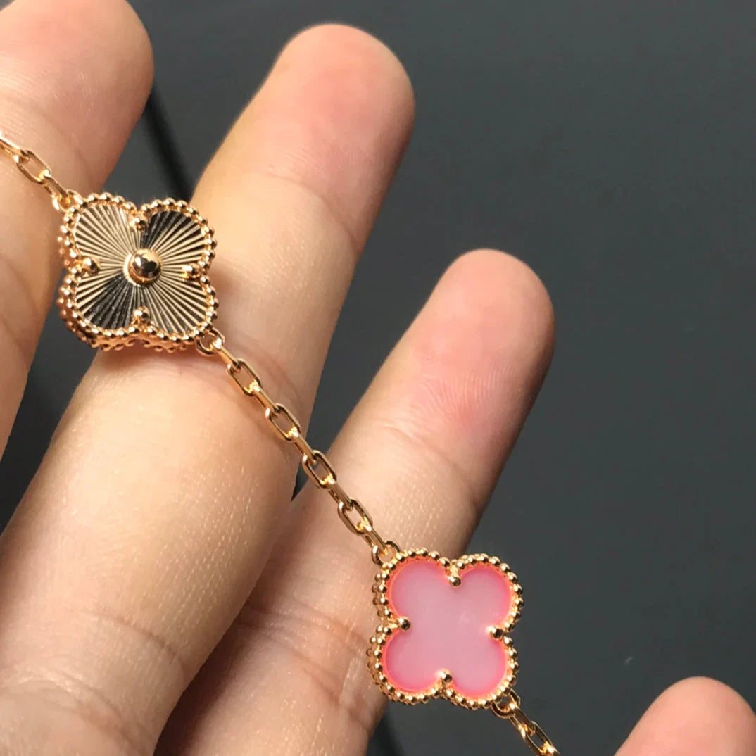 [Loran]LUCKY CLOVER 5-MOTIF BRACELET - PINK MOTHER-OF-PEARL COLLECTION